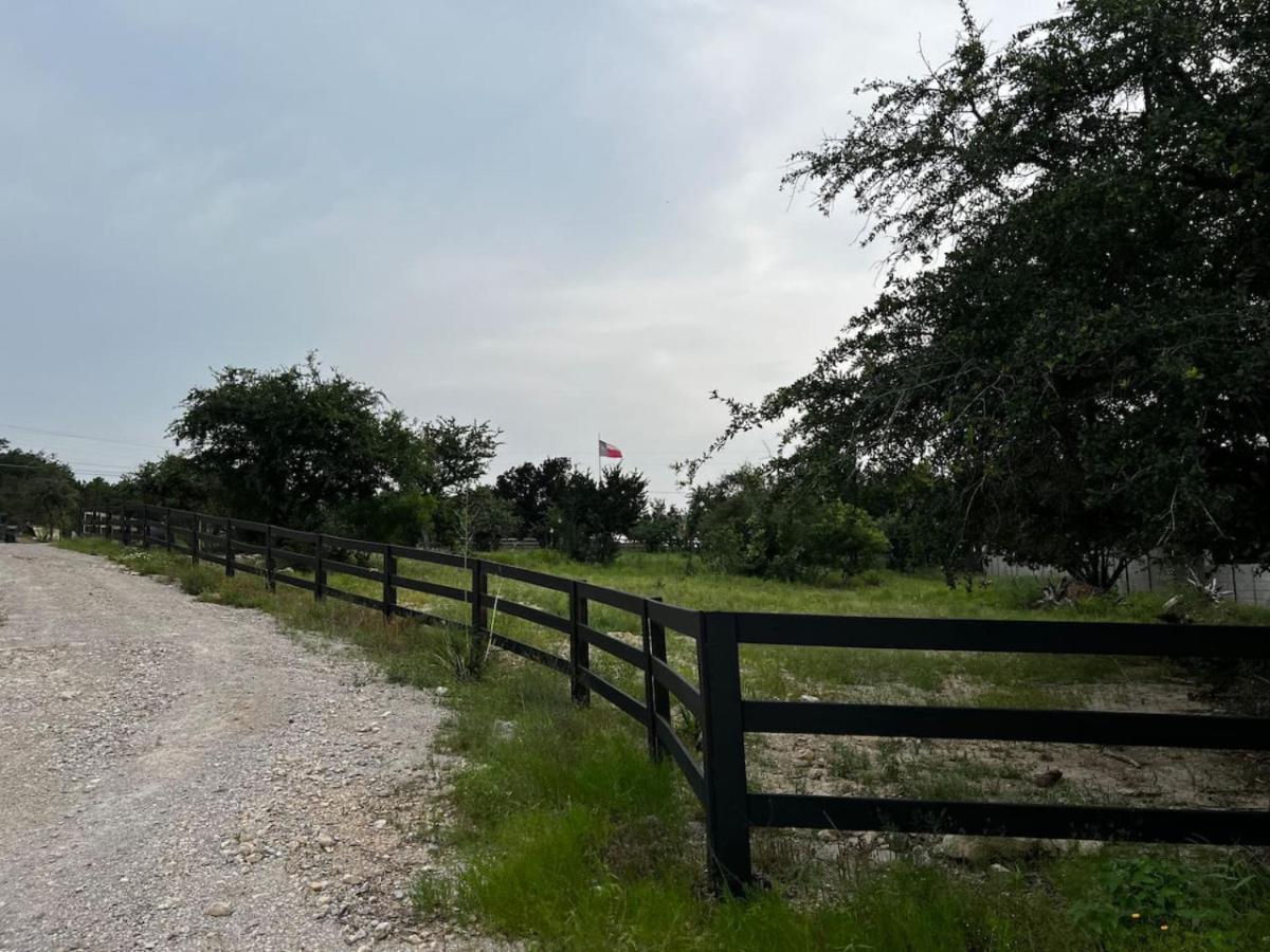 Rocking A Good Life Villa Spicewood Exterior photo